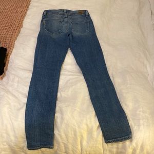 Paige light wash skinny jeans size 25